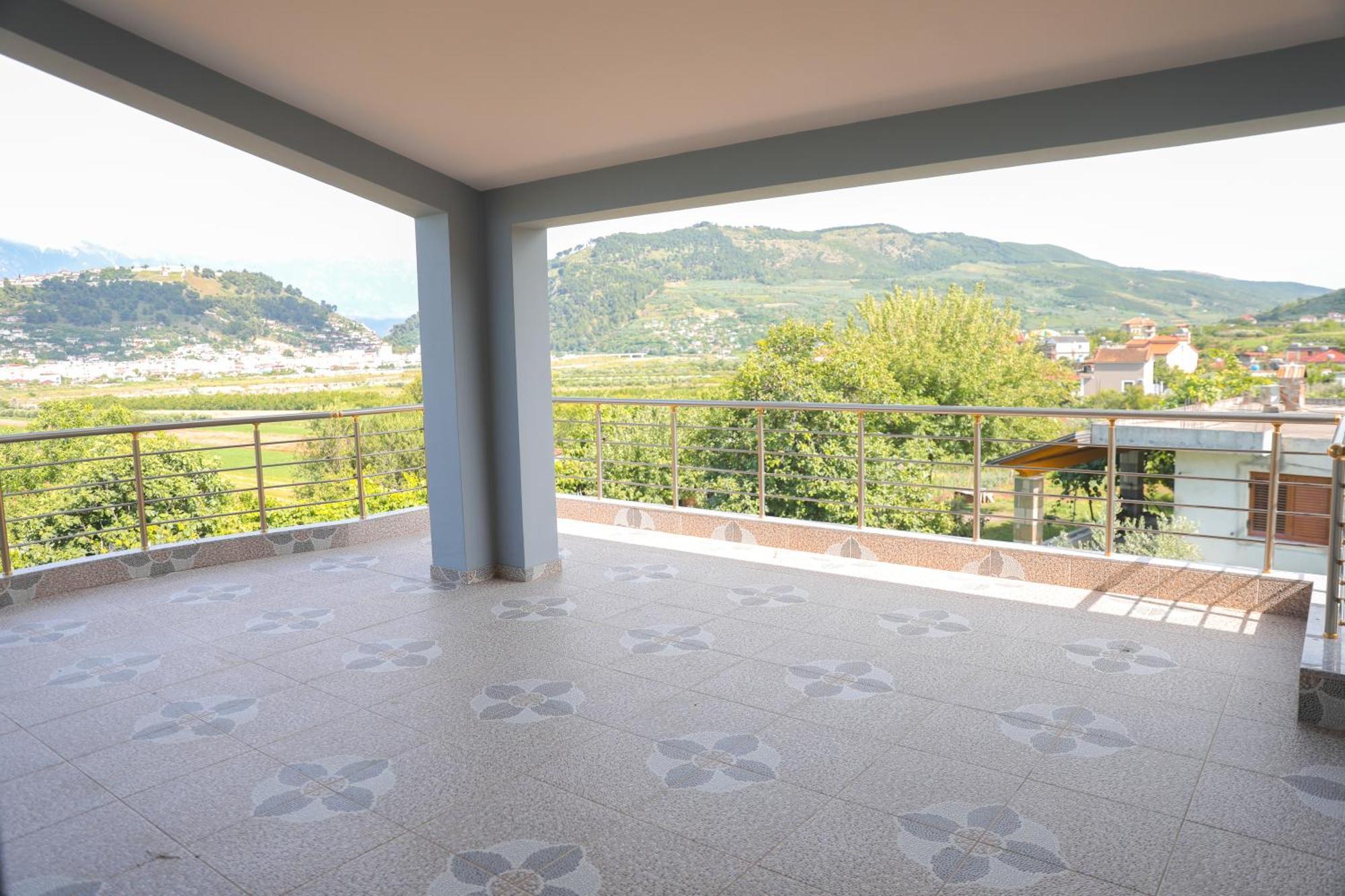 Amla'S Villa Μπεράτ Εξωτερικό φωτογραφία